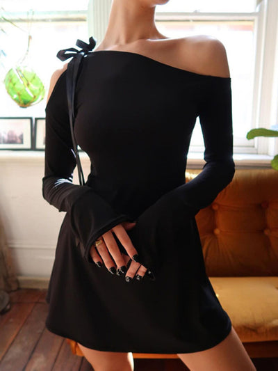 Aria - Slanted Shoulder Lace Dress